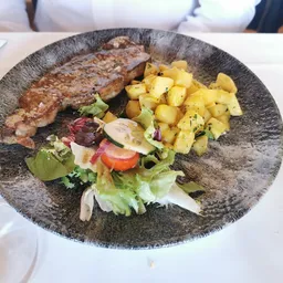 Zazu Bistro - Restaurante